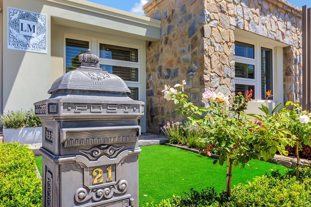 Lavender Manor Bnb Bed & Breakfast Alkimos Exterior photo